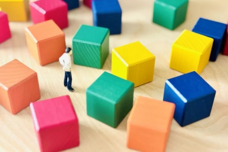 業務データが社内に分散していることによる課題